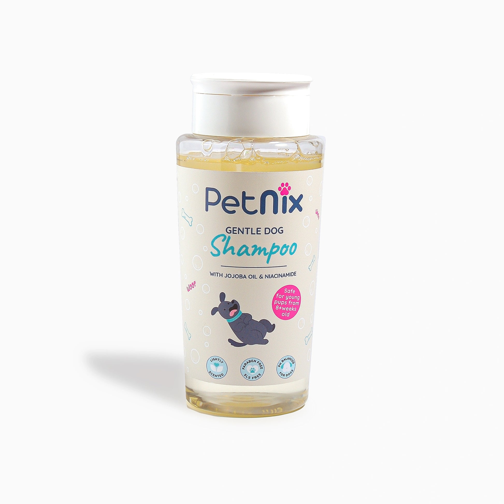 Soothing plant-based shampoo for dogs with sensitive coats.